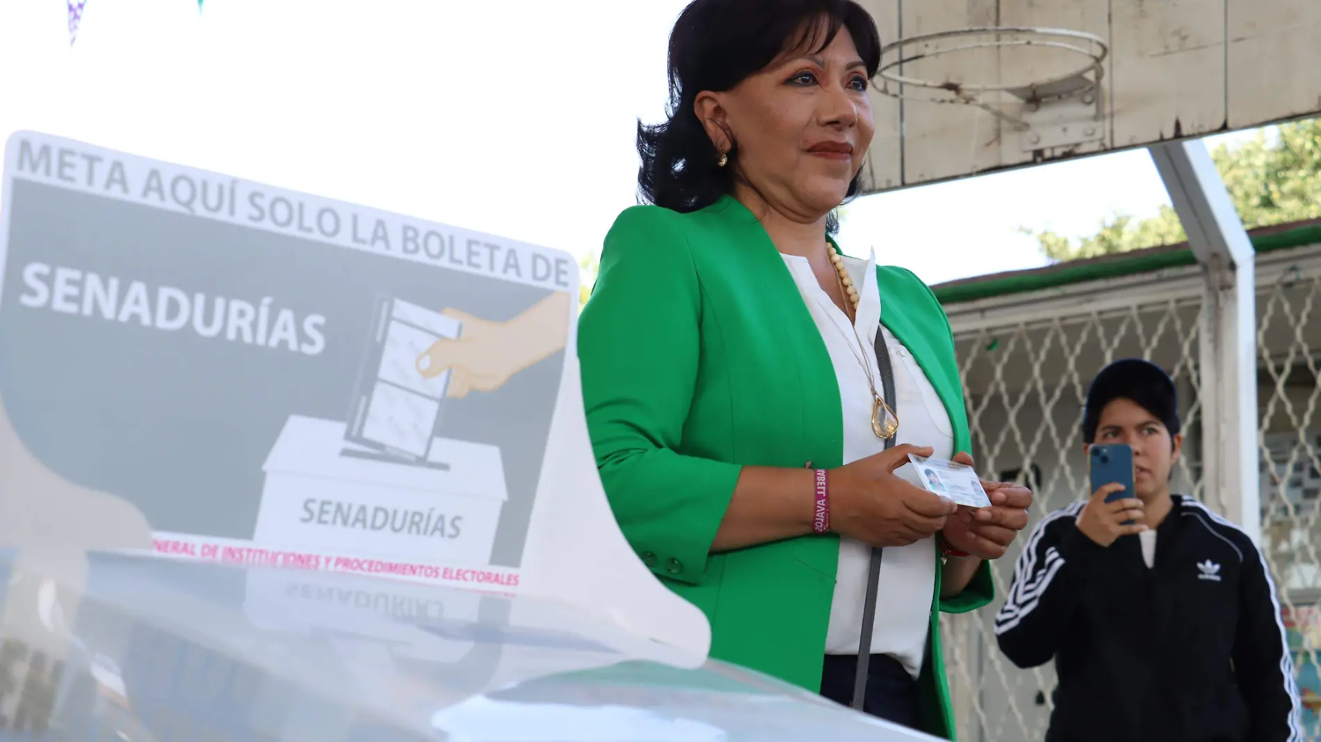 Voto Anabell Ávalos (3)